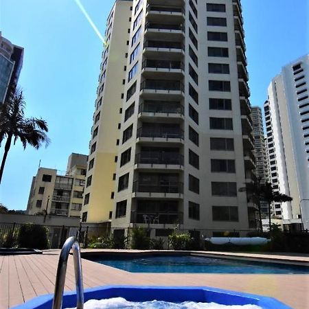 גולד קוסט Surfers Holiday Apartments מראה חיצוני תמונה