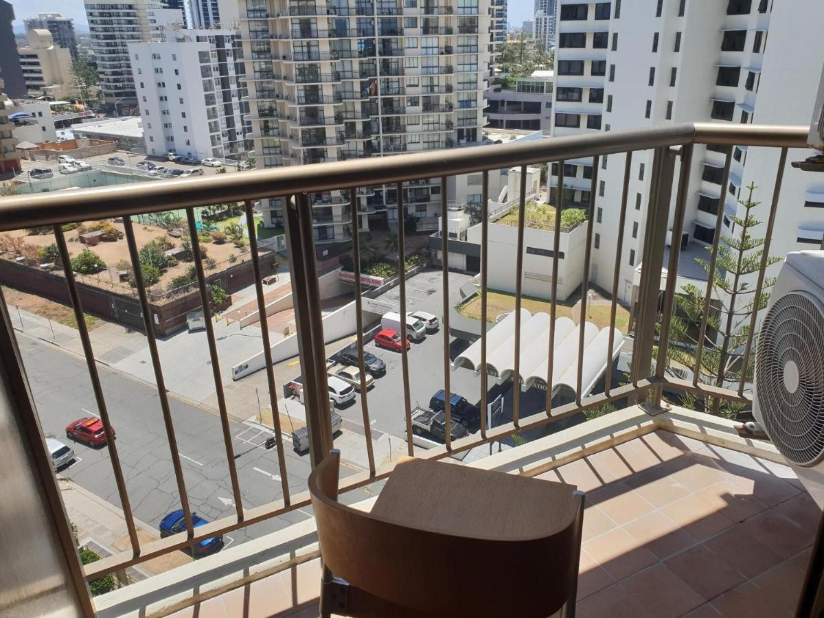 גולד קוסט Surfers Holiday Apartments מראה חיצוני תמונה