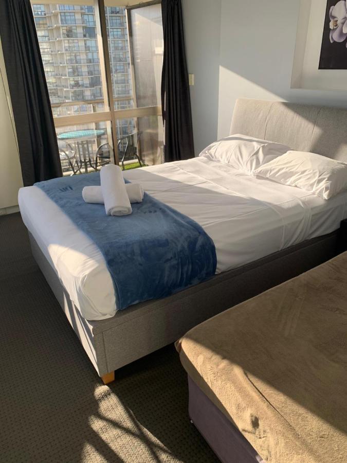גולד קוסט Surfers Holiday Apartments מראה חיצוני תמונה