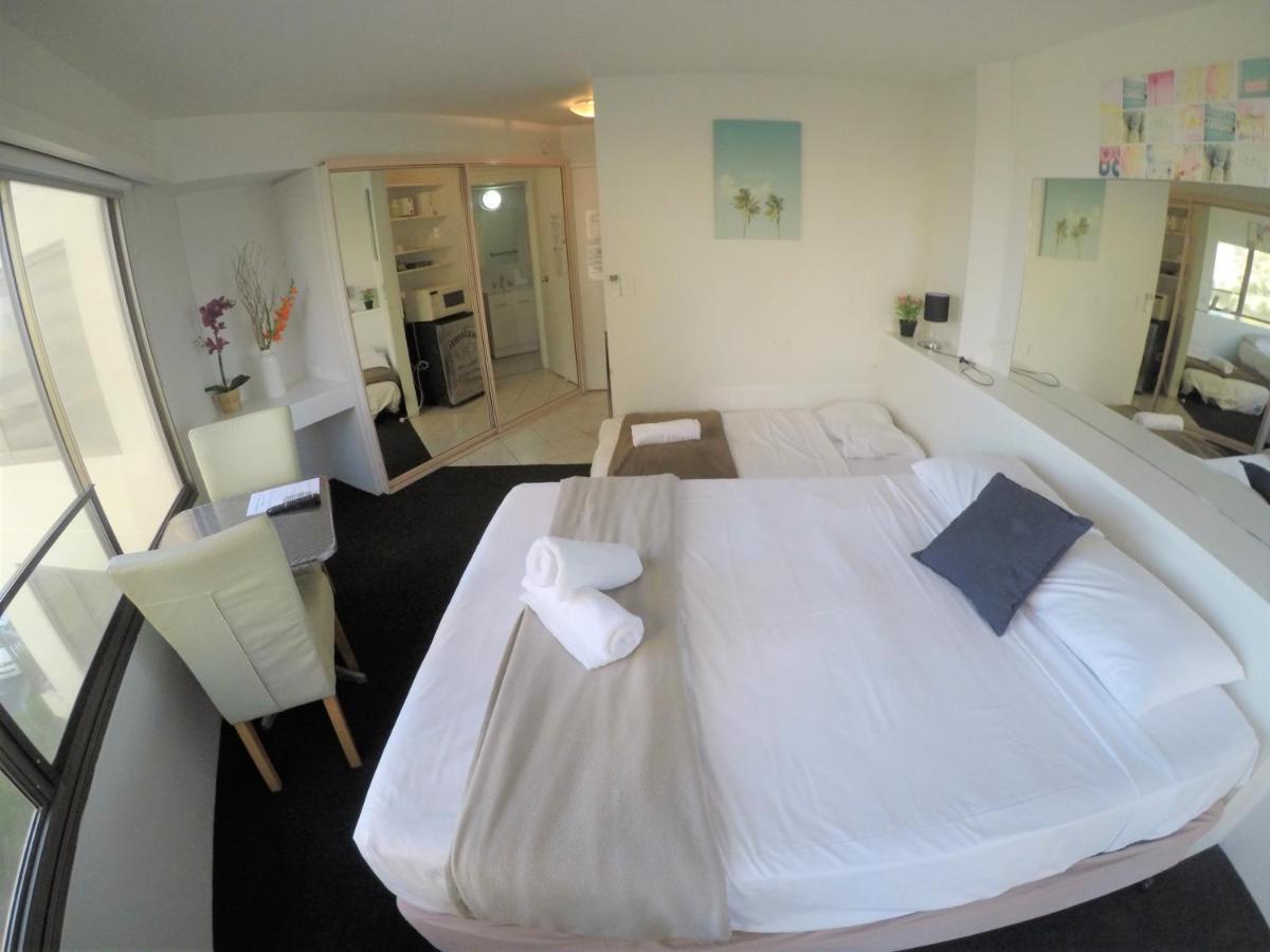 גולד קוסט Surfers Holiday Apartments מראה חיצוני תמונה