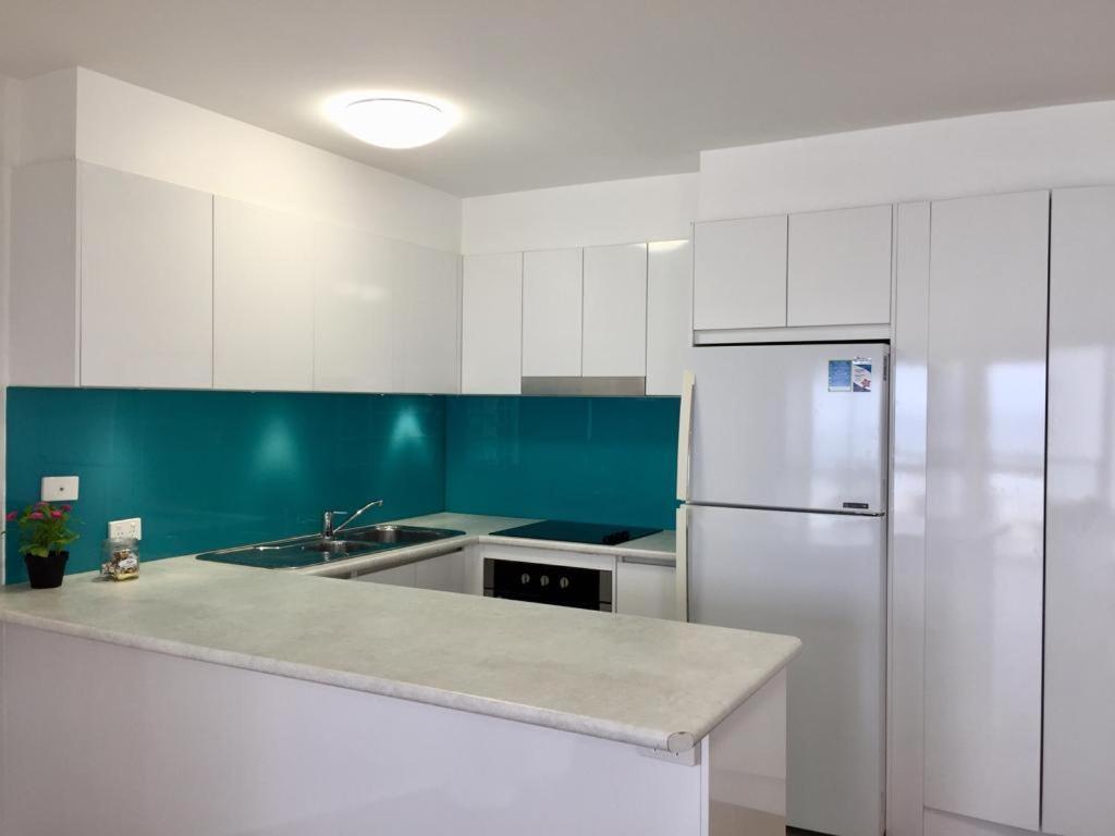 גולד קוסט Surfers Holiday Apartments מראה חיצוני תמונה