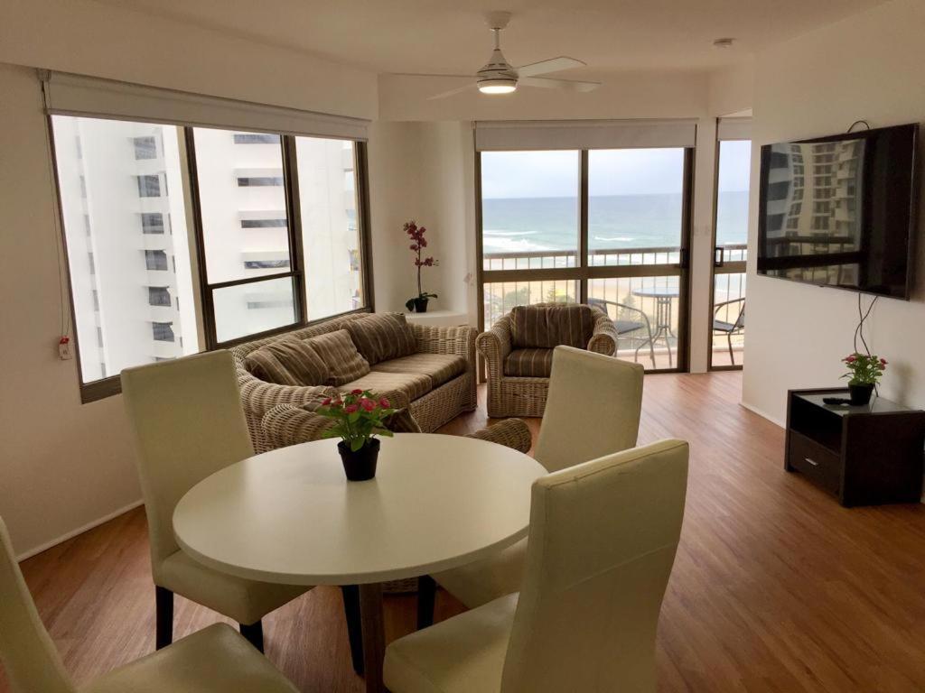 גולד קוסט Surfers Holiday Apartments מראה חיצוני תמונה