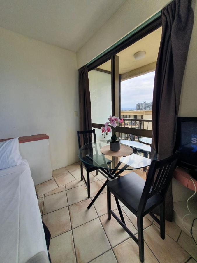 גולד קוסט Surfers Holiday Apartments מראה חיצוני תמונה