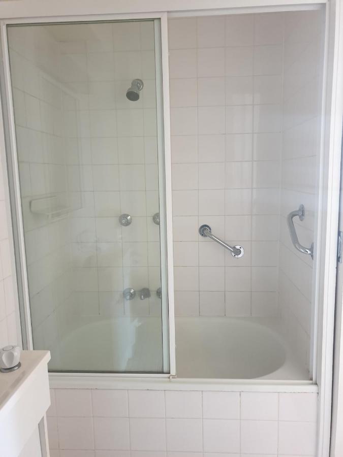 גולד קוסט Surfers Holiday Apartments מראה חיצוני תמונה